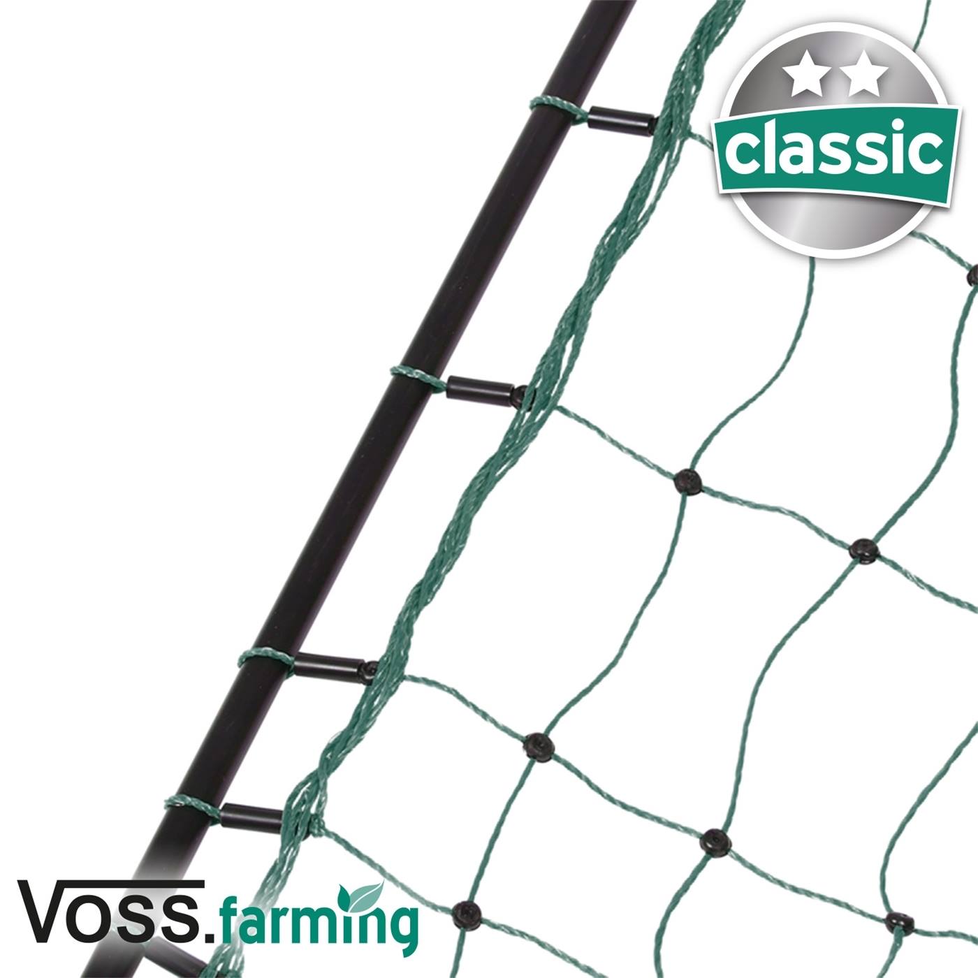 Double-cliquez pour agrandir La clôture à poules verte VOSS.farming Classic 15m (112cm) dispose d'un filet vert avec des piquets noirs.