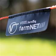 Filet de clôture électrique pour ovins farmNET de VOSS.farming, 50 m, 90 cm, 14 piquets, 1 pointe, orange
