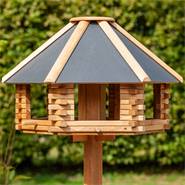 « Tofta » de VOSS.garden - maison pour oiseaux de qualité supérieure, en bois avec toit en métal