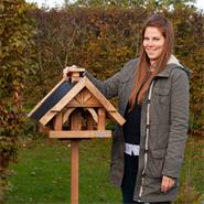 « Herte » de VOSS.garden - maison pour oiseaux de qualité supérieure, avec support