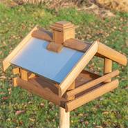 Maison pour oiseaux "Grota" de VOSS.garden - maison de qualité en bois, avec support