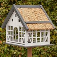 « Lindau » de VOSS.garden - grande maison pour oiseaux, style colombages, sans support